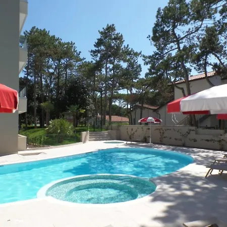 Bright Two-room Flat In A With Pool شقة *